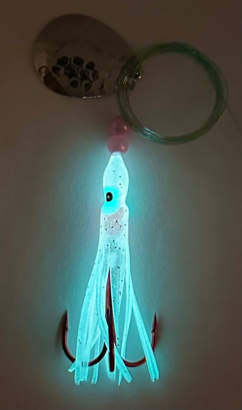 KOKOPROS® Light Pink #1 luminous salmon hoochie, 2/0 treble, spinner blade, alternate view 2